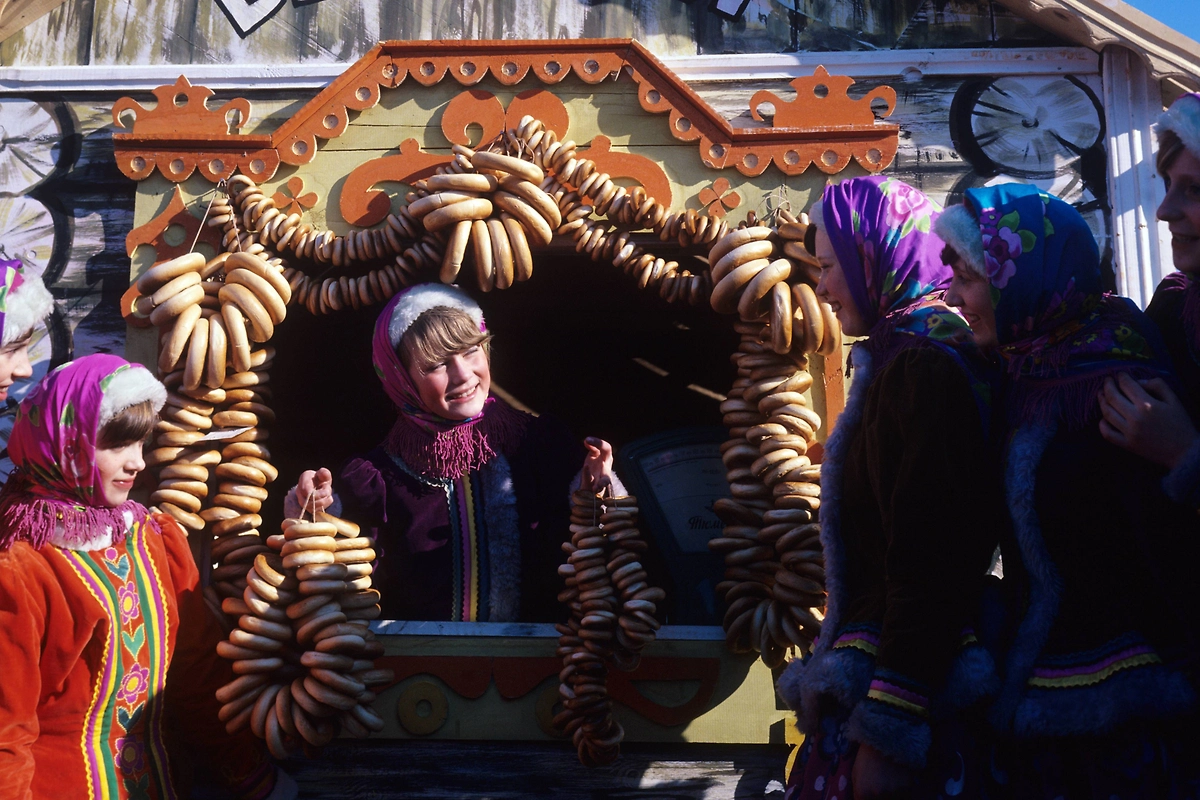 Масленица в СССР: 10 архивных фото. Фото © ТАСС / Исаак Дынин