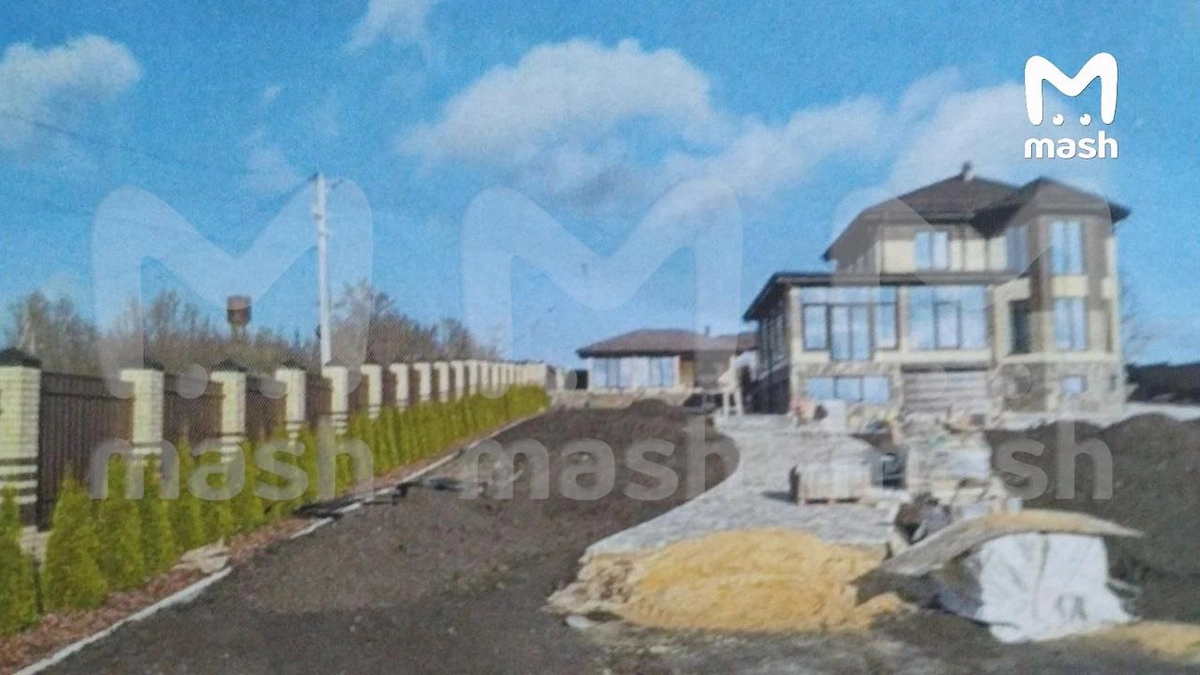 Мэр Липецка ушёл в отставку после обнаружения недвижимости на 100 млн рублей. Обложка © Telegram / Mash