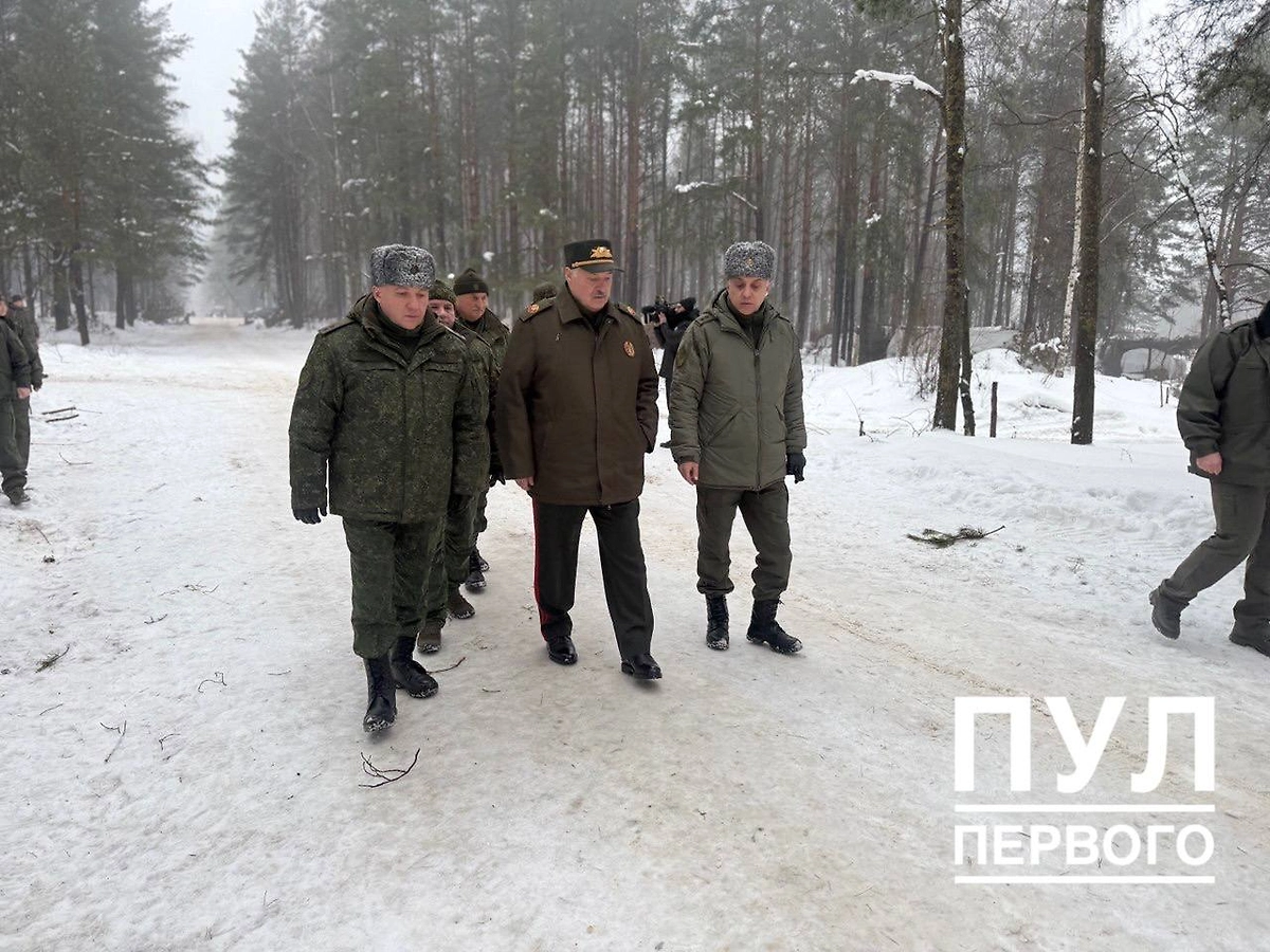 Лукашенко прибыл на полигон для проверки боеготовности армии. Фото © телеграм-канал «Пул Первого»