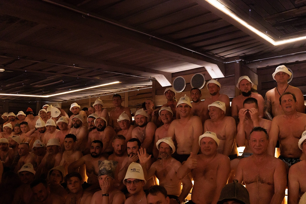 Мужские рекорды России, которые заставляют задуматься о здравом смысле. Фото © knigarekordovrossii.ru