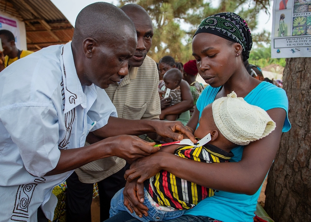 Эбола в Африке. Фото © Shutterstock / FOTODOM / Richard Juilliart