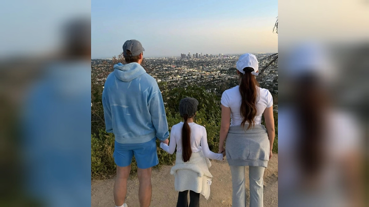 Алексей Воробьёв с семьёй. Фото © Instagram (признан экстремистской организацией и запрещён на территории Российской Федерации) / mr.alexsparrow