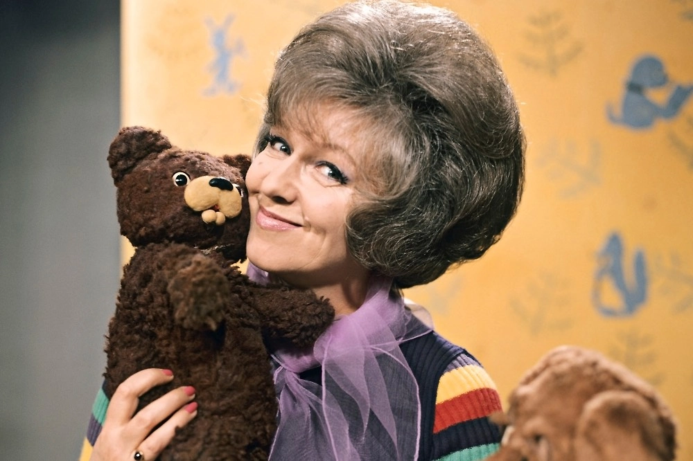 «Тётя Валя» — Валентина Леонтьева не смогла жить без телевидения. Фото © РИА  «Новости» / Лев Великжанин