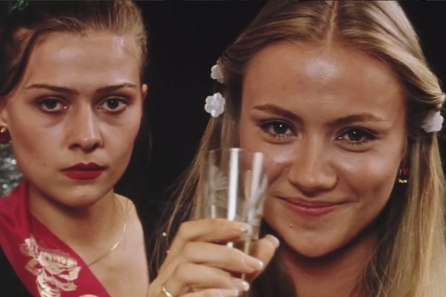 Сёстры Мироновы: как сложились судьбы двух дочерей легендарного актёра. Фото © «Свадьба», режиссёр Павел Лунгин, сценаристы Павел Лунгин, Александр Галин / Kino-teatr