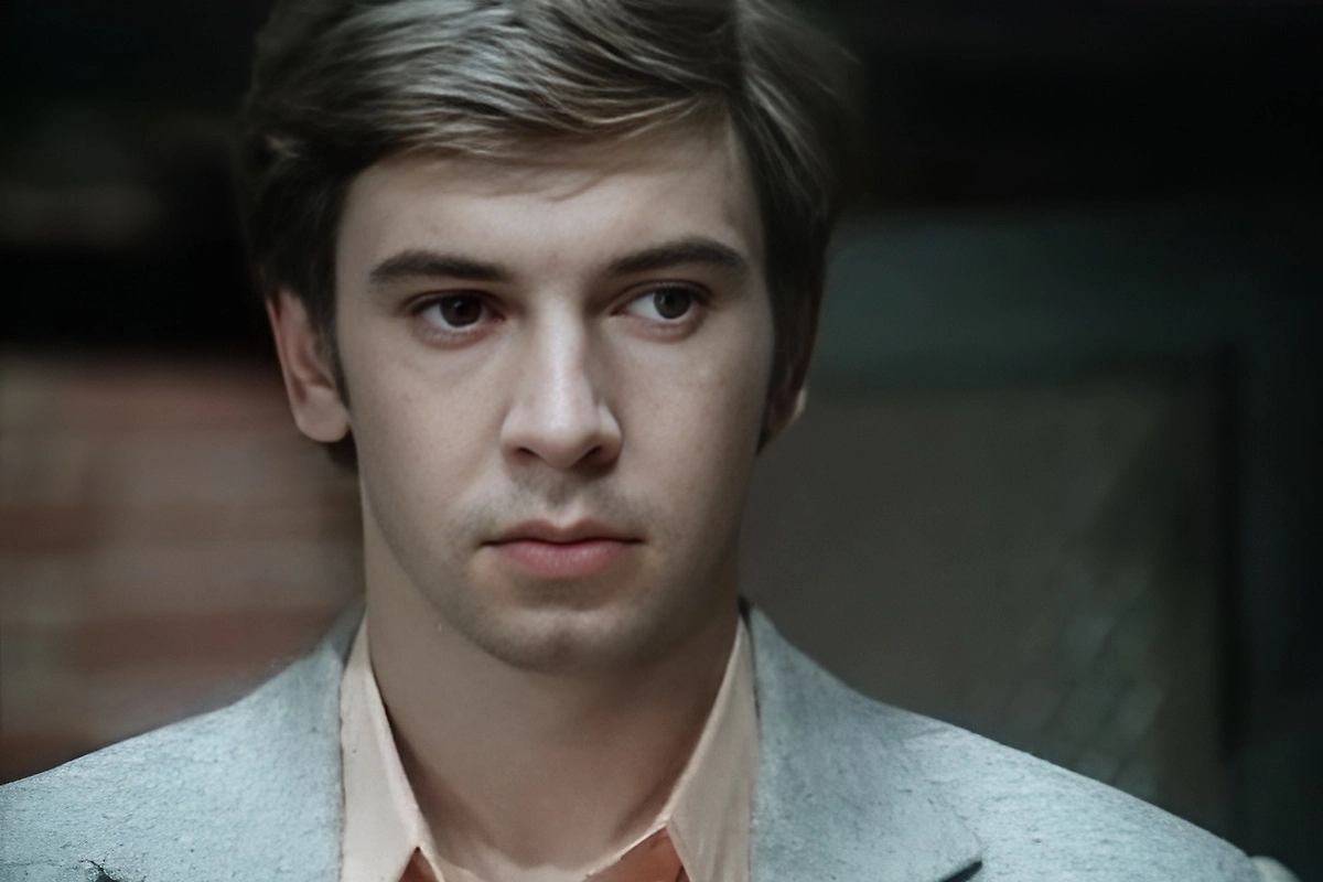 Вдова Николая Караченцова: кто был первым мужем Людмилы Поргиной? Фото © «Жили три холостяка», режиссёр Михаил Григорьев, сценарист П. Силуянов / Kino-teatr 