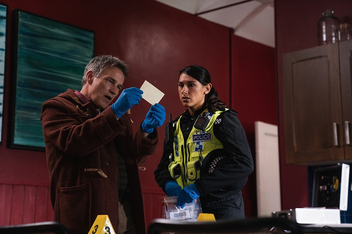 Фото © «Арт-детективы», режиссёр Дженни Пэддон, сценаристы Дэн Гэстер, Уилл Инг, Пол Пауэлл и др. / Kinopoisk 