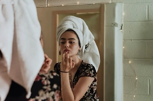 Россиянкам назвали 4 способа избежать раннего старения кожи