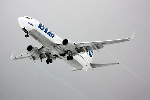 Самолёт с опасным радиоактивным грузом и неисправным шасси экстренно сел во Внуково