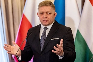 Покушение на Фицо может быть частью плана Запада, считает политолог