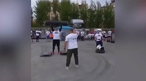 Сотрудник МЧС умер на глазах у зрителей во время соревнований по силовому экстриму