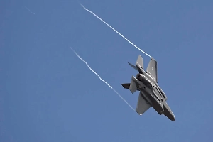 Американский истребитель-невидимка F-35 разбился сразу после взлёта