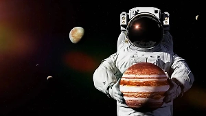 NASA поделилось загадочной фотографией спутника Юпитера