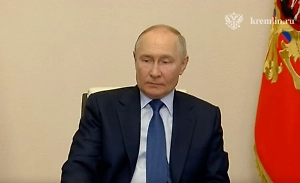 Путин призвал выпускников "школы губернаторов" из ЛНР обращаться за помощью к нему