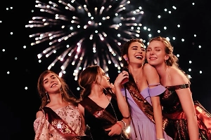 Названы самые модные образы для выпускных вечеров в 2024 году