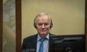 82-летний сербский генерал Младич попал в больницу после падения в тюрьме Гааги