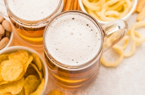 Россиянин выпил 70 литров пива на работе и пытался выдать недостачу за ограбление