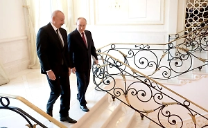 Появилось видео тёплого прощания Путина и Алиева после переговоров в Баку