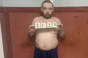 Пьяный петербуржец зарезал мужчину и чуть не убил женщину, играя в "голодные игры"