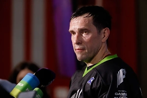 Украинцы потребовали запретить легенде хоккея Дацюку въезд в Канаду