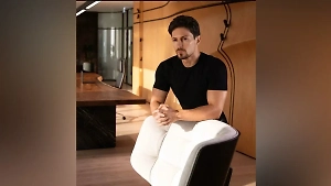 Политолог рассказал, зачем Дурова отпустили под залог