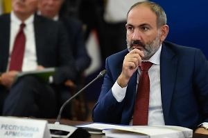 Пашинян назвал условие своей отставки с поста премьера Армении