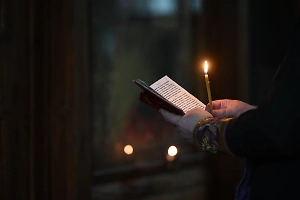 Грешники и не только: В РПЦ рассказали, кому запрещено пить святую воду