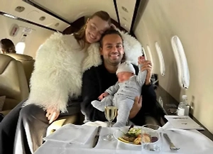 Блогер Косенко зачем-то показал сына врачу, хотя ранее уверял, что в снег его не бросал