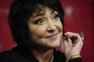 Лолита нашла способ побороть уныние после отмены концертов из-за "голой вечеринки"