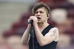 Лёву* единственного из "Би-2" отпустили из тайской тюрьмы