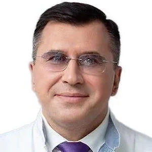 Интересная инициатива на самом деле, но сильно зависимого и больного не останавливает отсутствие денег или запрет. У меня были те пациентки, которые из очень богатых семей, их закрывали на дому, когда они в состоянии запоя находились. И на фоне тяги они выпивали очень дорогущий парфюм.