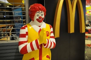 Президент McDonald's раскрыл причину массовых отравлений