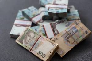 Партия Зеленского предложила украинцам подождать компенсации за жильё 1575 лет