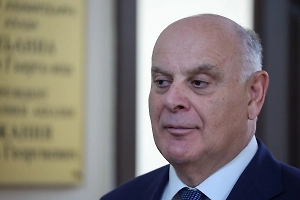 Оппозиция Абхазии вручила президенту Аслану Бжании требование об отставке