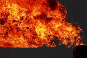 Российская армия разбомбила украинский военный завод в Запорожье