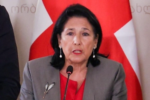 Востоковед не исключил двоевластия в Грузии из-за Зурабишвили