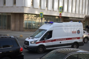 Обломки украинского дрона упали на территорию школы и пляж в Севастополе