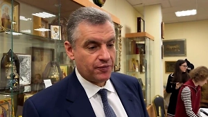 «Очень интересно»: Слуцкий прокомментировал появление на СВО двойника Жириновского