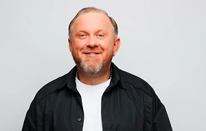 Шеф Ивлев не оценил булки Бузовой, зато похвалил сосиску Харламова