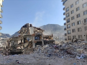 Погибших при землетрясении в Мьянме уже 1644, тысячи человек пострадали