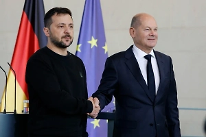 Шольц увидел опасность в словах Трампа о диктатуре Зеленского