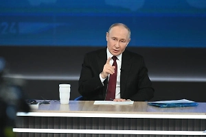 Путин поручил реконструировать аэропорт в Воркуте до 2030 года