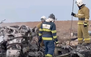 Экшн-камера спасателя сняла первые минуты после падения самолёта Баку – Грозный