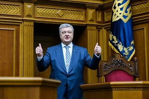 «Не пахнет, а смердит уже!» Порошенко* унюхал вонь выборов на Украине