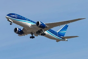 Летевший из Баку в Минводы самолёт AZAL экстренно вернулся в аэропорт вылета