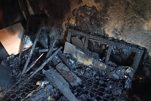 На Камчатке двое бездомных заживо сгорели при пожаре в расселённом доме