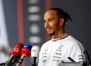 Хэмилтон объяснил переход в "Феррари" из "Мерседеса"