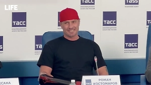 Костомаров поделился впечатлениями от съёмок в фильме о его жизни