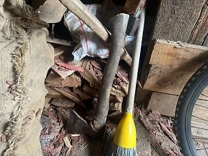 Самому младшему не было даже годика: Обезумевшая сибирячка зарубила троих детей топором