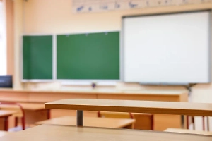 Появилось видео из школы в Люберцах, где пятиклассник ударил молотком учителя