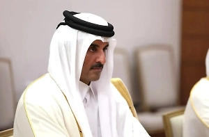 Эмир Катара Аль Тани прибыл в Кремль в сопровождении вице-премьера Мантурова